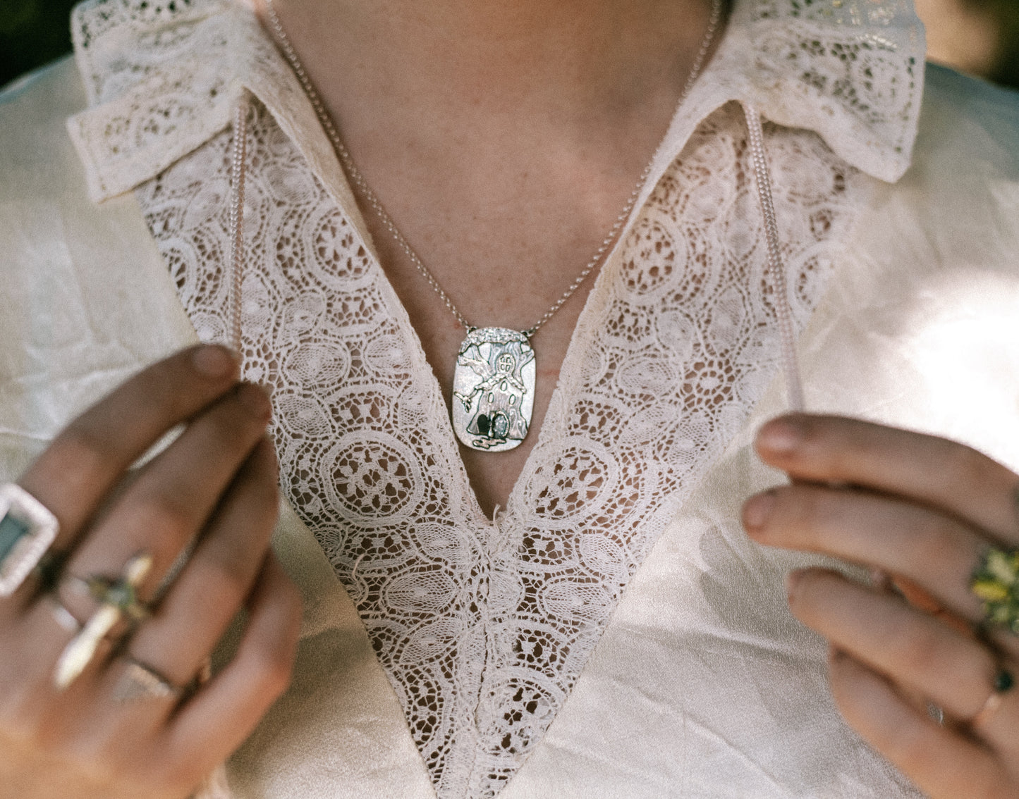tree hollow pendant