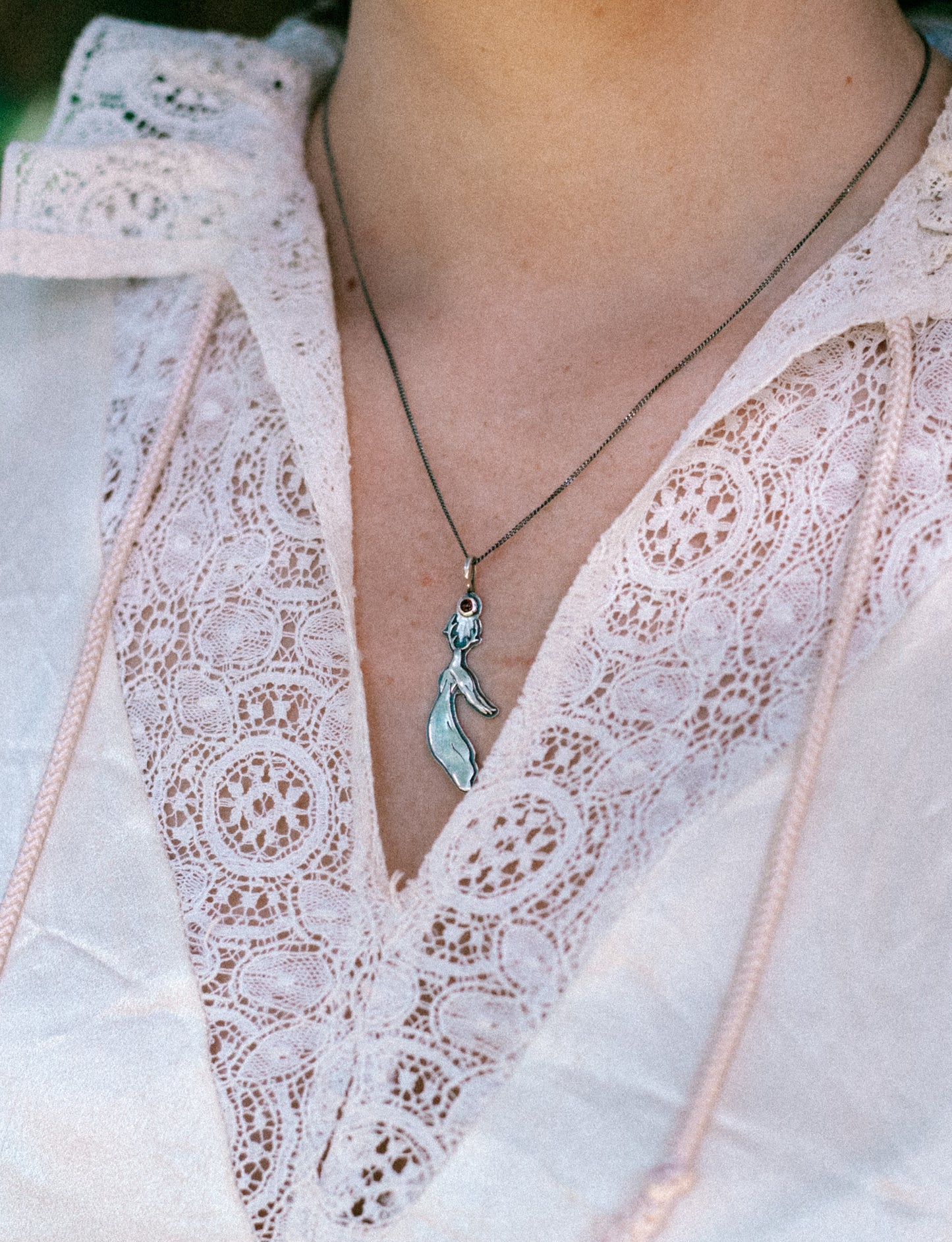 blood moon calling necklace