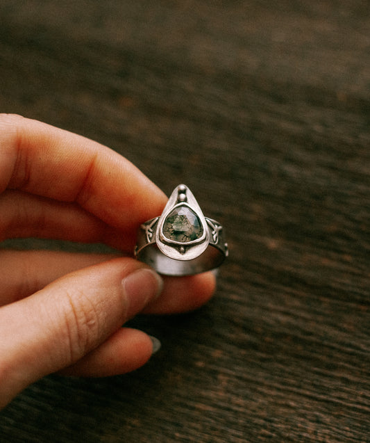 meeting place ring