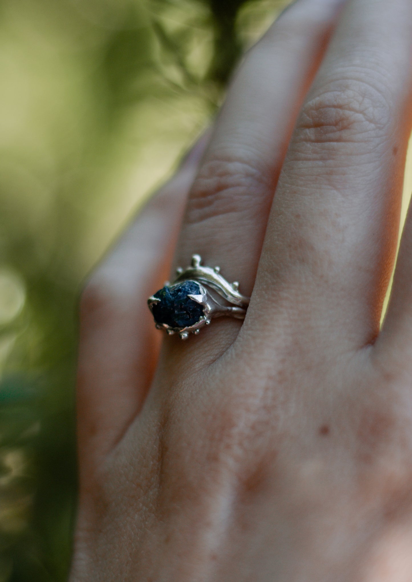 blue sapphire stacker ring