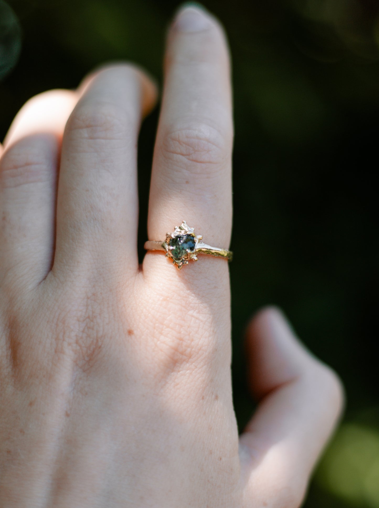 gold green sapphire ring