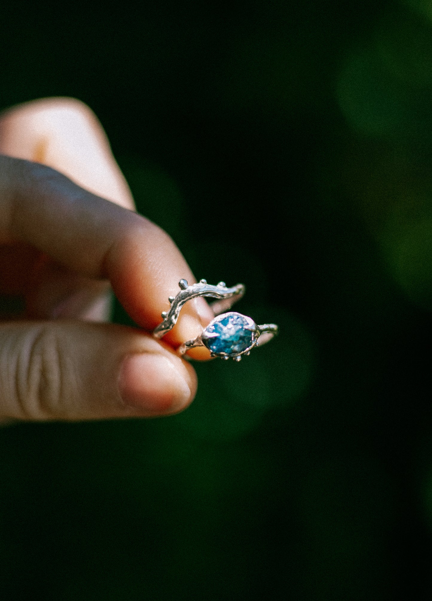 blue sapphire stacker ring