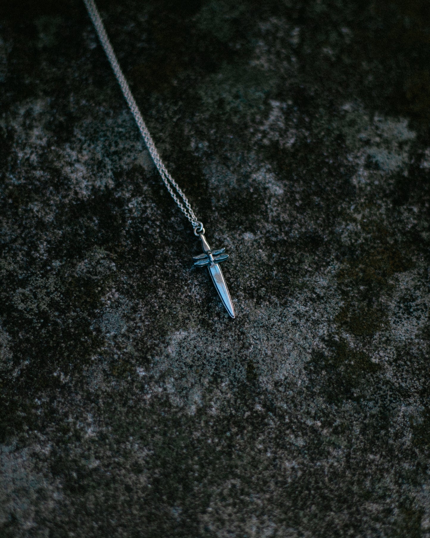 dragonfly dagger