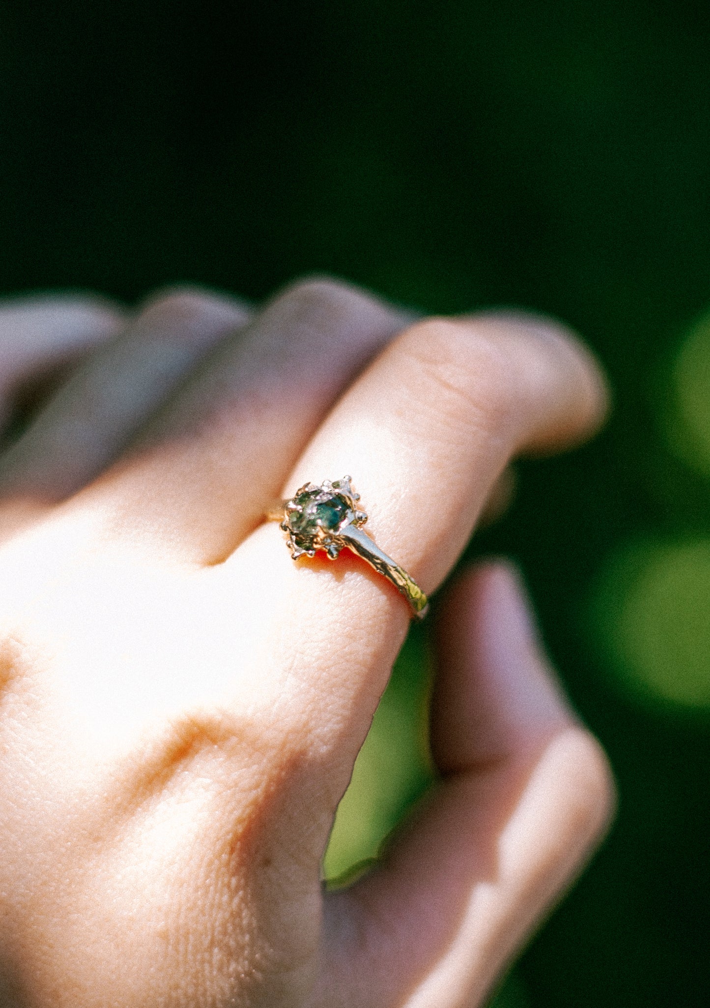 gold green sapphire ring