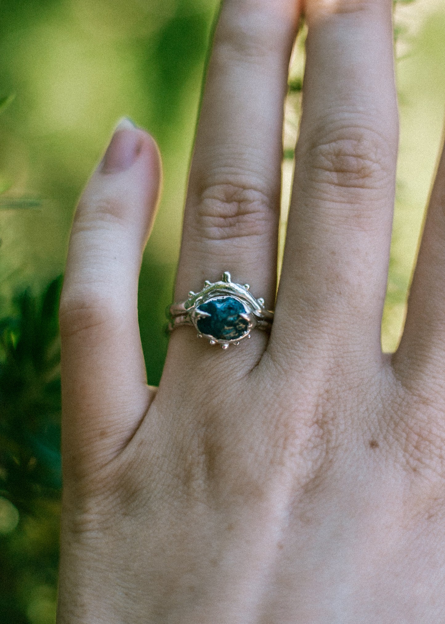 blue sapphire stacker ring