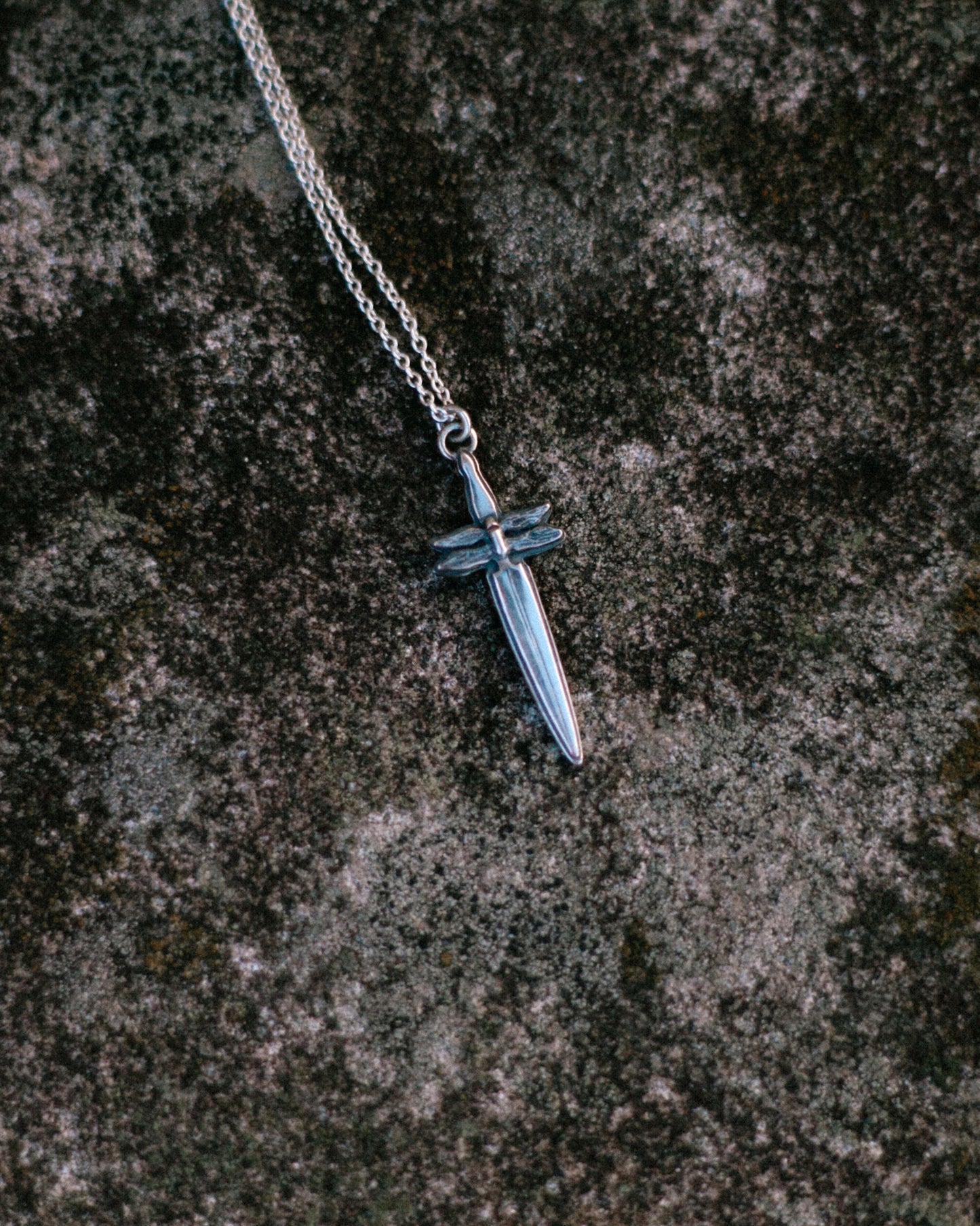 dragonfly dagger